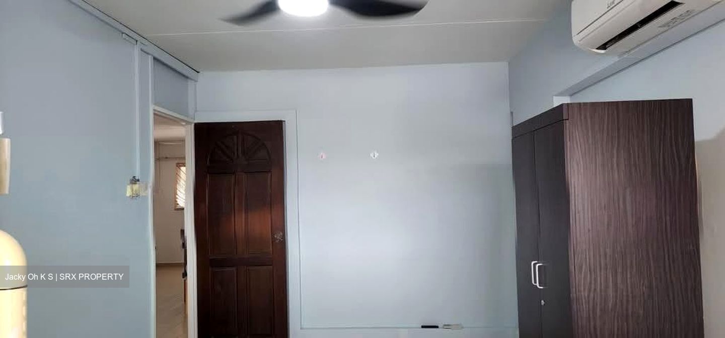 Blk 854 Tampines Ville (Tampines), HDB 3 Rooms #582862011
